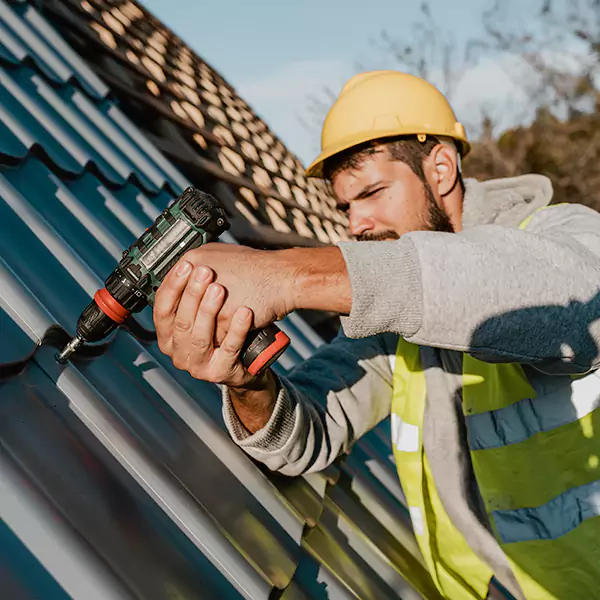 Why Murrieta Homeowners Choose Murrieta Roofing Company for Steel Roof Repair Service?